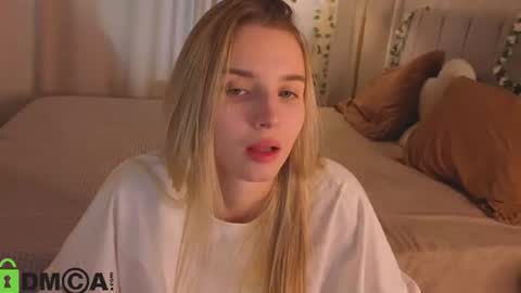 LINA online show from July 17, 2026, 1:12 am