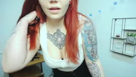 Snapshot of lina_ri chatting on April 26, 2026, 1:20 pm lina_ri online show from April 26, 2026, 1:20 pm