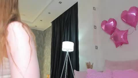 Lina online show from June 13, 2026, 1:03 am
