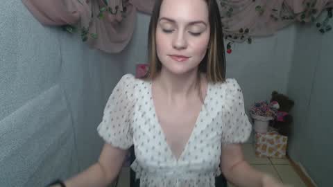 Snapshot of lina_star_s chatting on January 7, 2025, 9:29 am Lina online show from January 7, 2025, 9:29 am