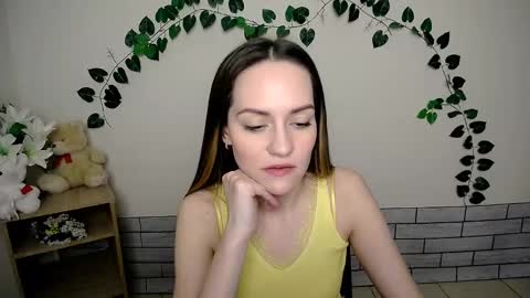 Snapshot of lina_star_s chatting on January 25, 2025, 6:45 am Lina online show from January 25, 2025, 6:45 am