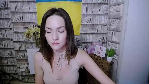 Snapshot of lina_star_s chatting on September 19, 2025, 5:53 am Lina online show from September 19, 2025, 5:53 am