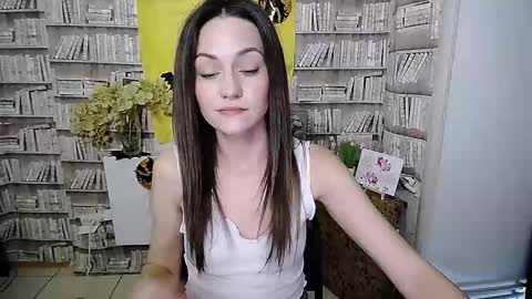 Snapshot of lina_star_s chatting on October 17, 2025, 7:33 am Lina online show from October 17, 2025, 7:33 am