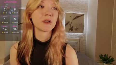 Snapshot of lina_vi chatting on April 16, 2026, 10:01 pm Lina online show from April 16, 2026, 10:01 pm