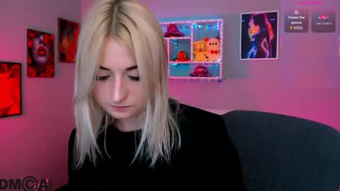 Snapshot of linaa_dolly chatting on June 7, 2026, 7:50 pm linaa_dolly online show from June 7, 2026, 7:50 pm