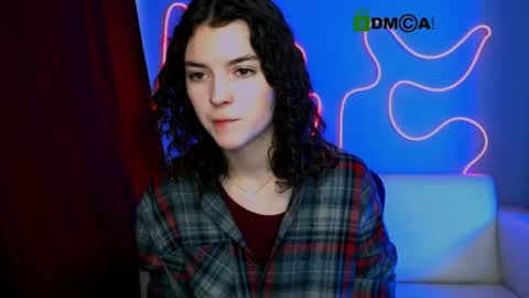 Snapshot of linaa_dolly chatting on June 16, 2026, 1:03 pm linaa_dolly online show from June 16, 2026, 1:03 pm