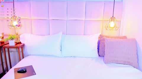 LinaGlam online show from January 30, 2025, 10:41 pm