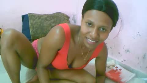 linah1123 online show from April 2, 2026, 10:18 pm