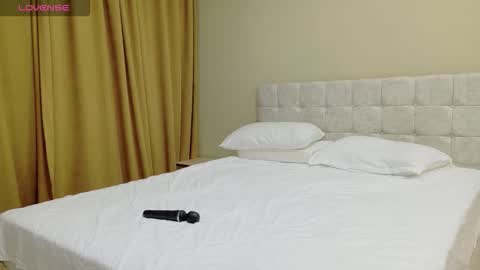 Anna online show from November 8, 2025, 7:01 pm