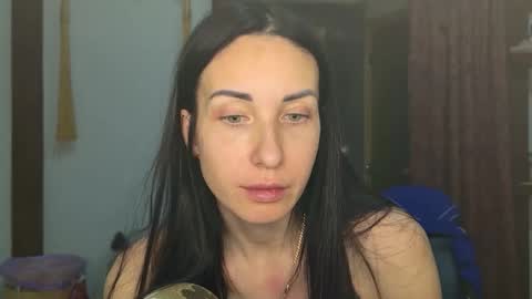 LinaLivee online show from February 2, 2026, 8:18 pm