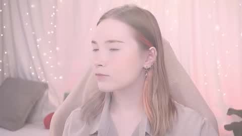 Snapshot of linalyy chatting on November 5, 2025, 5:07 am Lina online show from November 5, 2025, 5:07 am