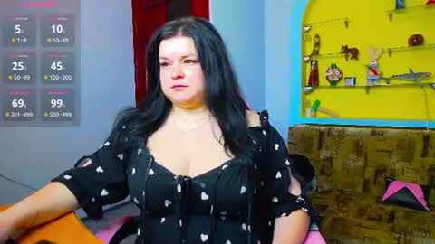 Lina online show from July 15, 2026, 6:29 am