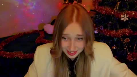 Lina online show from December 28, 2024, 8:04 pm