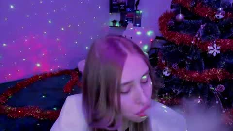 Lina online show from December 29, 2024, 12:20 am