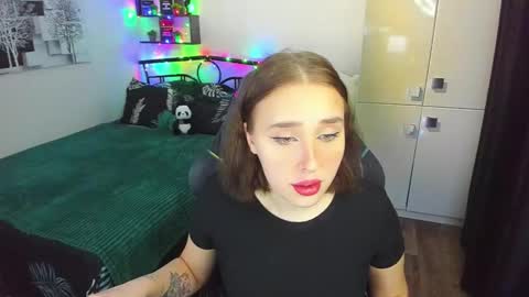 Lina online show from March 5, 2026, 10:06 pm