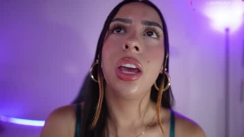Snapshot of lincy_rios chatting on May 15, 2026, 2:13 pm Lincy Rios online show from May 15, 2026, 2:13 pm