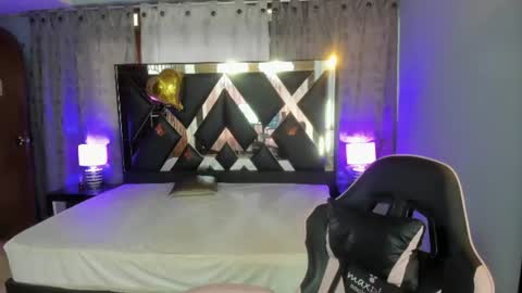  Linda  online show from June 13, 2026, 6:50 pm