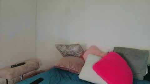 Snapshot of linda_581 chatting on August 1, 2026, 5:40 am linda online show from August 1, 2026, 5:40 am