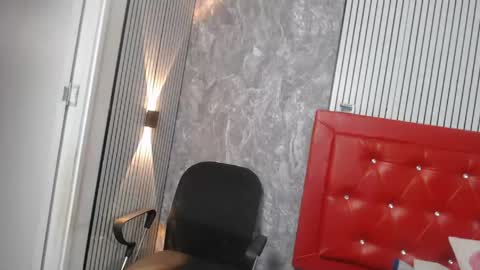 Linda online show from April 25, 2026, 1:41 pm