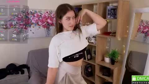 Snapshot of linda__williams chatting on July 24, 2026, 9:18 am Mia online show from July 24, 2026, 9:18 am