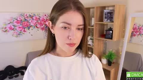 Snapshot of linda__williams chatting on July 26, 2026, 9:05 am Mia online show from July 26, 2026, 9:05 am