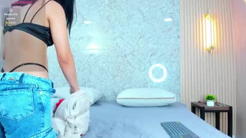 Snapshot of linda_cooper_ chatting on May 28, 2026, 11:07 am LINDA online show from May 28, 2026, 11:07 am