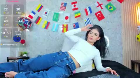  LINDA  online show from July 18, 2026, 11:14 am
