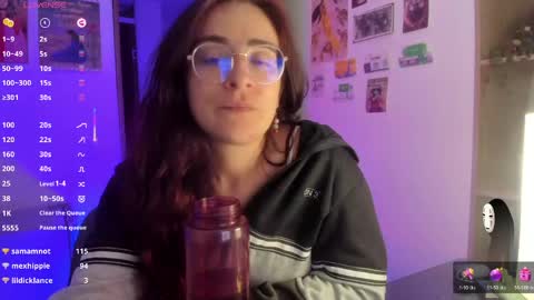 Snapshot of linda_giggle chatting on May 29, 2026, 3:15 am Giggles online show from May 29, 2026, 3:15 am