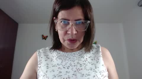 Snapshot of linda_hanna1977 chatting on November 5, 2025, 1:55 pm Linda Hanna online show from November 5, 2025, 1:55 pm
