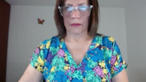Snapshot of linda_hanna1977 chatting on November 7, 2025, 9:04 pm Linda Hanna online show from November 7, 2025, 9:04 pm