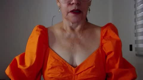 Snapshot of linda_hanna1977 chatting on November 18, 2025, 2:10 pm Linda Hanna online show from November 18, 2025, 2:10 pm