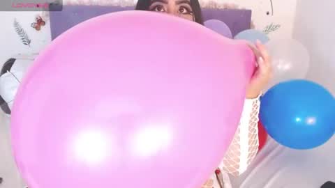 Snapshot of linda_jay_ chatting on July 7, 2026, 12:24 am Linda online show from July 7, 2026, 12:24 am