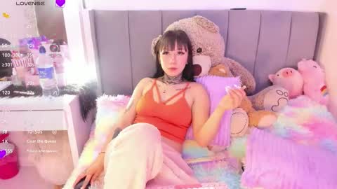 Lindaa maria  online show from January 19, 2026, 12:58 am