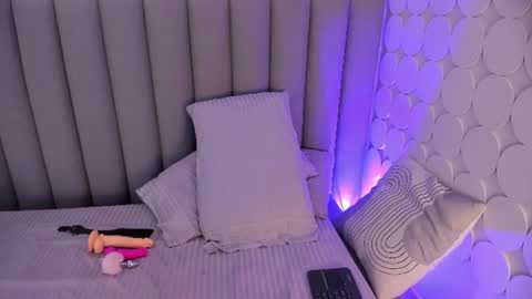 Snapshot of linda_moonrose chatting on July 13, 2026, 11:35 am Linda online show from July 13, 2026, 11:35 am