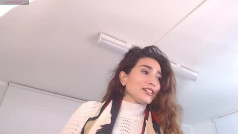 Snapshot of linda_morgan1 chatting on April 28, 2026, 12:21 pm Maria Paula online show from April 28, 2026, 12:21 pm