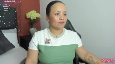 Snapshot of linda_rios_ chatting on May 21, 2026, 8:16 pm L I N D A online show from May 21, 2026, 8:16 pm