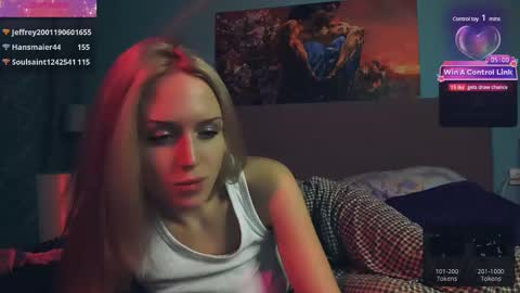 Snapshot of linda_roxy chatting on March 2, 2025, 8:29 pm Linda online show from March 2, 2025, 8:29 pm