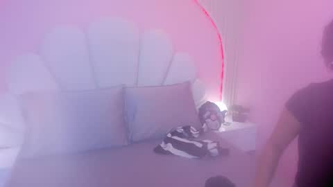 Snapshot of linda_sofi__ chatting on February 27, 2025, 7:26 pm linda_sofi__ online show from February 27, 2025, 7:26 pm