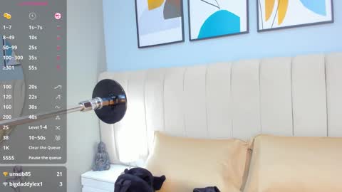 Snapshot of linda_sofi__ chatting on March 6, 2025, 12:30 pm linda_sofi__ online show from March 6, 2025, 12:30 pm