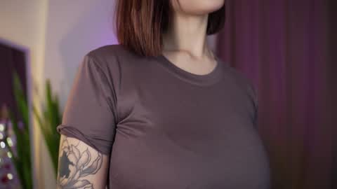 Snapshot of linda_warners chatting on December 17, 2024, 10:32 pm Call me Linda online show from December 17, 2024, 10:32 pm