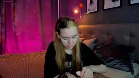 linda_zimmermann online show from September 21, 2025, 7:43 am