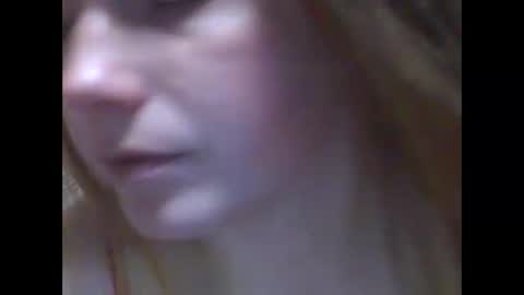 LindaAhSkys online show from October 31, 2025, 9:05 pm