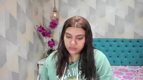    online show from September 15, 2025, 4:23 am