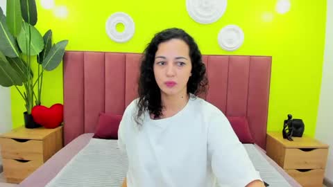Linda online show from May 14, 2026, 1:34 am