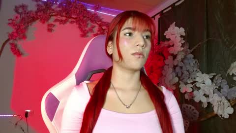 LINDSEYFERRER online show from April 4, 2026, 1:52 pm