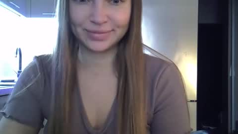 Snapshot of lindsisecret chatting on March 18, 2026, 8:06 am Anna online show from March 18, 2026, 8:06 am