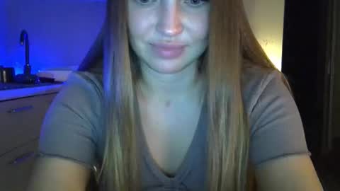 Snapshot of lindsisecret chatting on March 20, 2026, 7:19 pm Anna online show from March 20, 2026, 7:19 pm