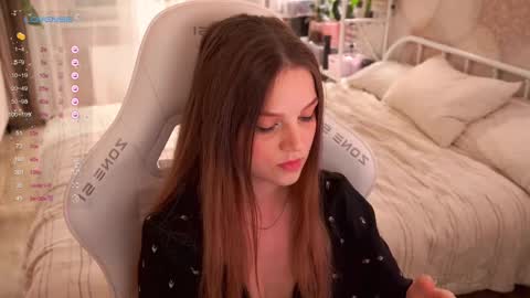 Snapshot of linesssssa chatting on February 14, 2025, 5:14 pm linesssssa online show from February 14, 2025, 5:14 pm