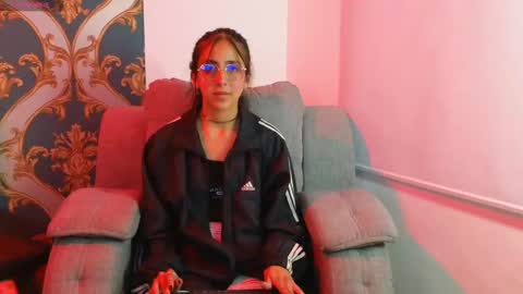 Snapshot of ling_ling24 chatting on January 7, 2025, 3:24 am ling ling24 online show from January 7, 2025, 3:24 am