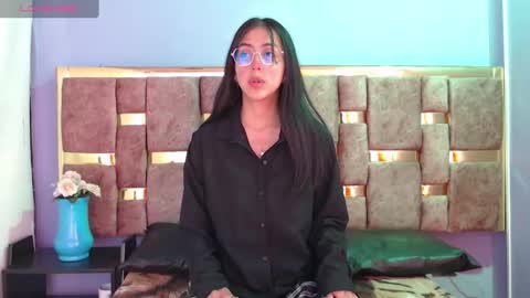 Snapshot of ling_ling24 chatting on January 20, 2025, 4:21 am ling ling24 online show from January 20, 2025, 4:21 am